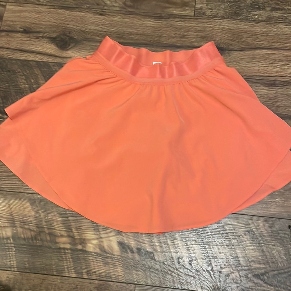 90 degree skirt- never worn- size s